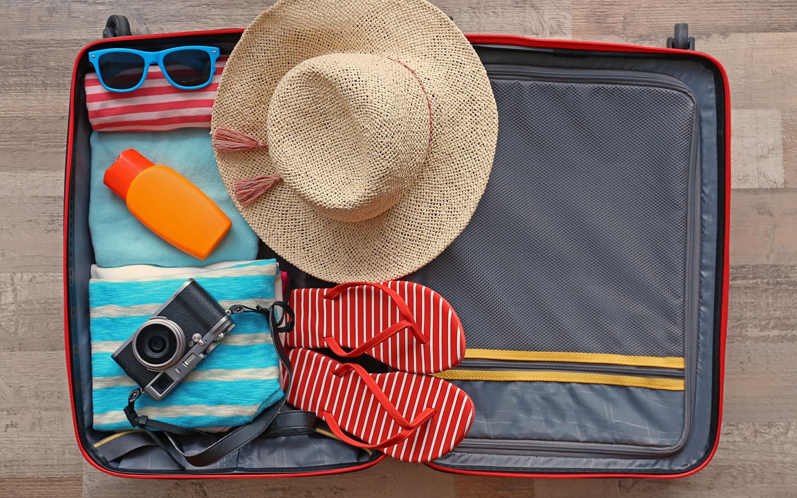 The Ultimate Traveller's Checklist: 30 Things You'll Forget Otherwise